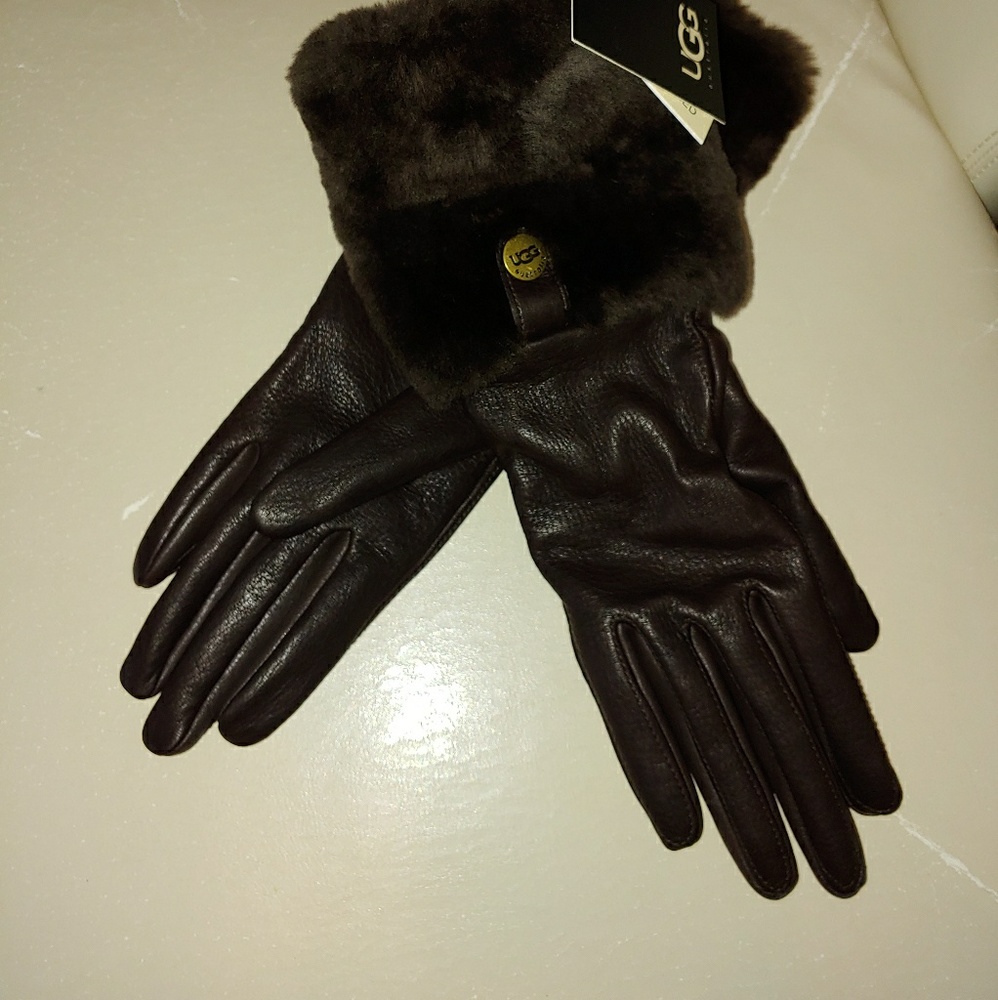 UGG Leather Gloves
